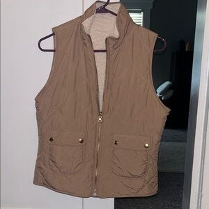 Women’s Tan Quilted Sherpa Vest- Small